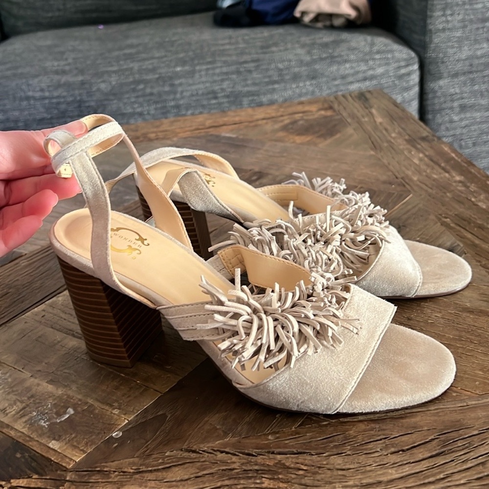 C Wonder Fringe Heels Size 8.5